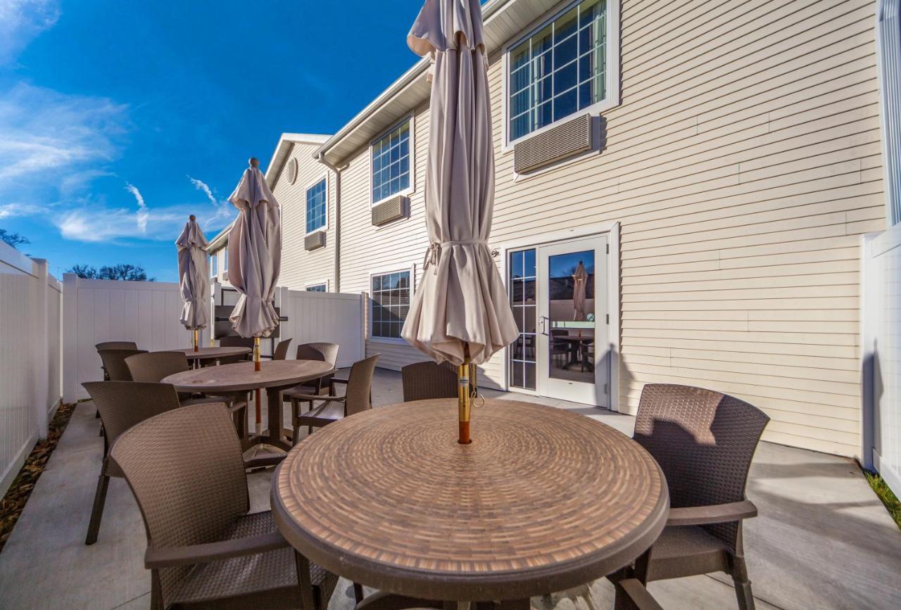 Cobblestone Inn & Suites - Holdrege Esterno foto