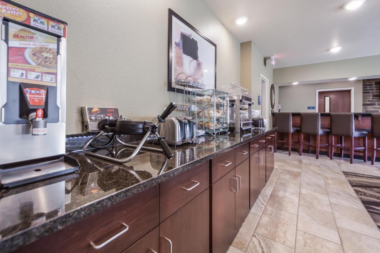 Cobblestone Inn & Suites - Holdrege Esterno foto